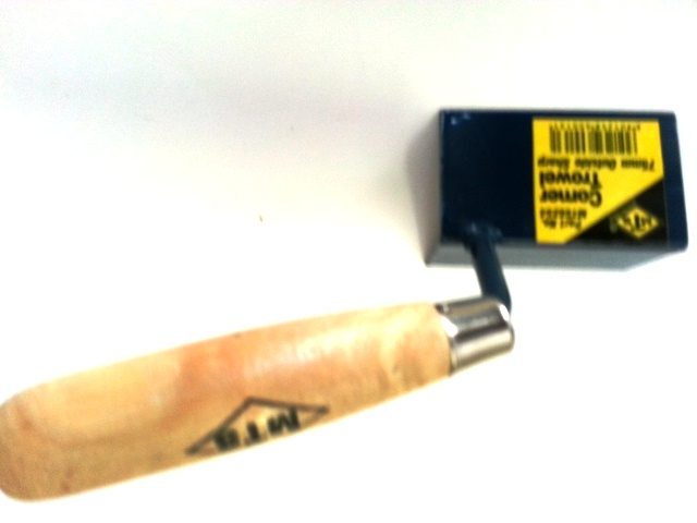 TROWEL MTS CORNER O/S W/HNDL  75MM 60013